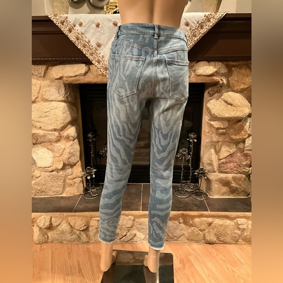 DL 1961 SAHARA Farrow Cropped High Rise Skinny Jeans 28 - Picture 7 of 13